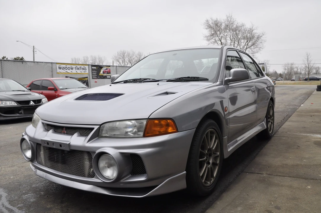1996 Mitsubishi Lancer Evolution IV 6th Gen - Image 17 of 31