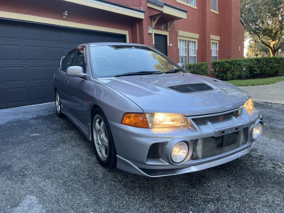 1996 Mitsubishi Lancer Evolution IV 6th Gen - Image 14 of 31
