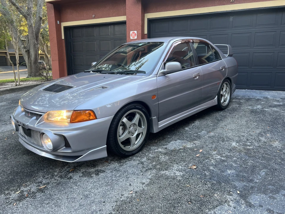 1996 Mitsubishi Lancer Evolution IV 6th Gen - Image 7 of 31
