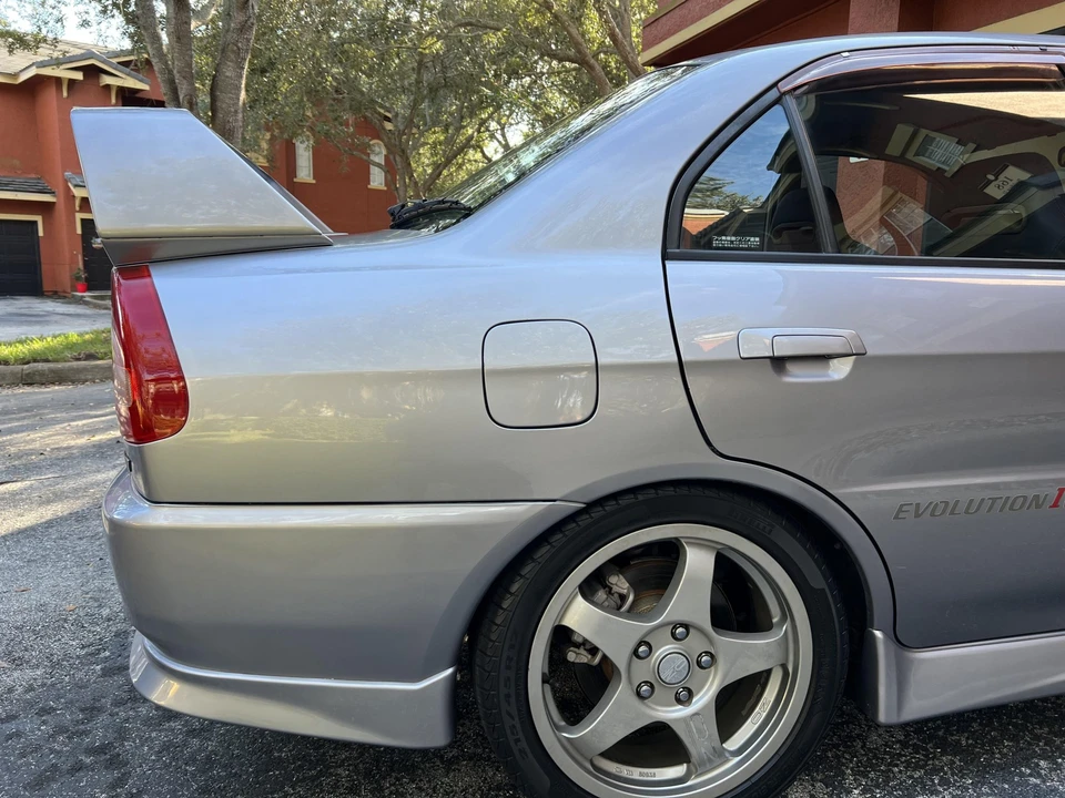 1996 Mitsubishi Lancer Evolution IV 6th Gen - Image 23 of 31