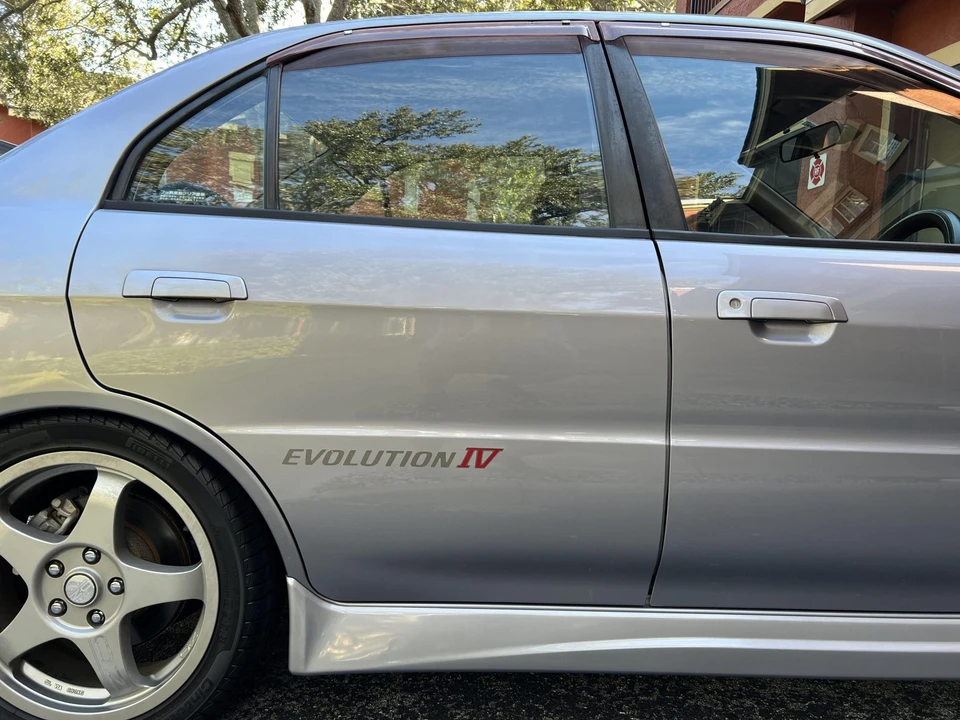 1996 Mitsubishi Lancer Evolution IV 6th Gen - Image 24 of 31