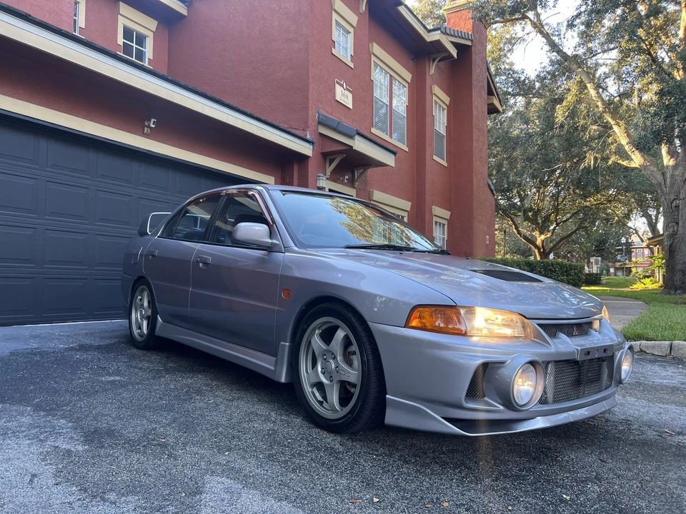 1996 Mitsubishi Lancer Evolution IV 6th Gen - Image 12 of 31