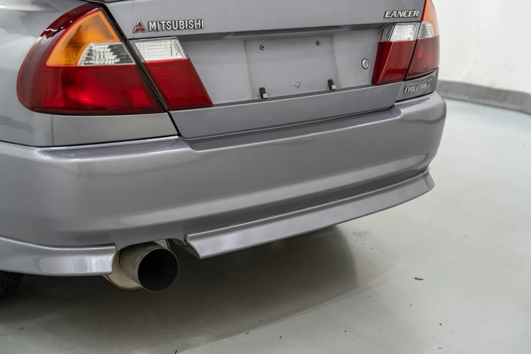 1996 Mitsubishi Lancer Evolution IV 6th Gen - Image 25 of 31
