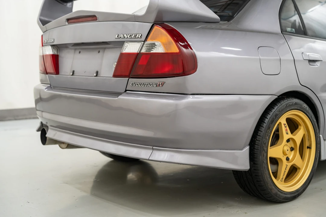 1996 Mitsubishi Lancer Evolution IV 6th Gen - Image 24 of 31