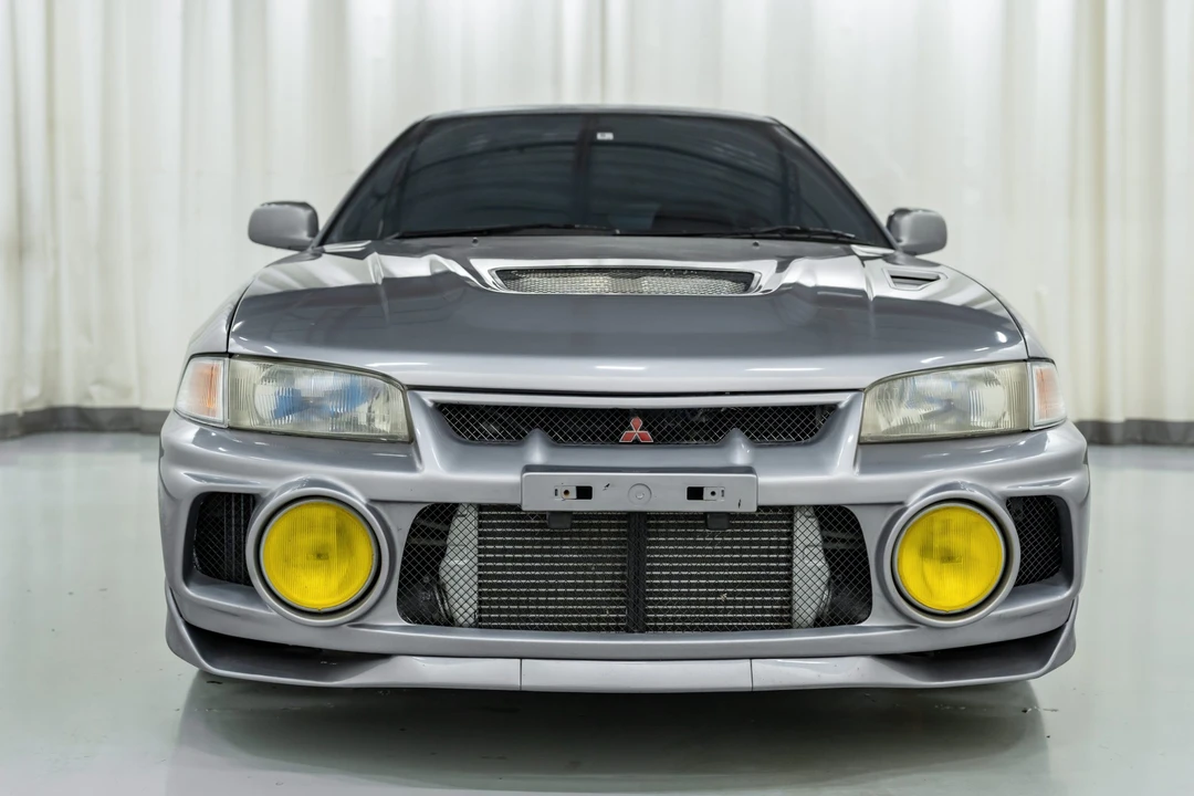 1996 Mitsubishi Lancer Evolution IV 6th Gen - Image 4 of 31
