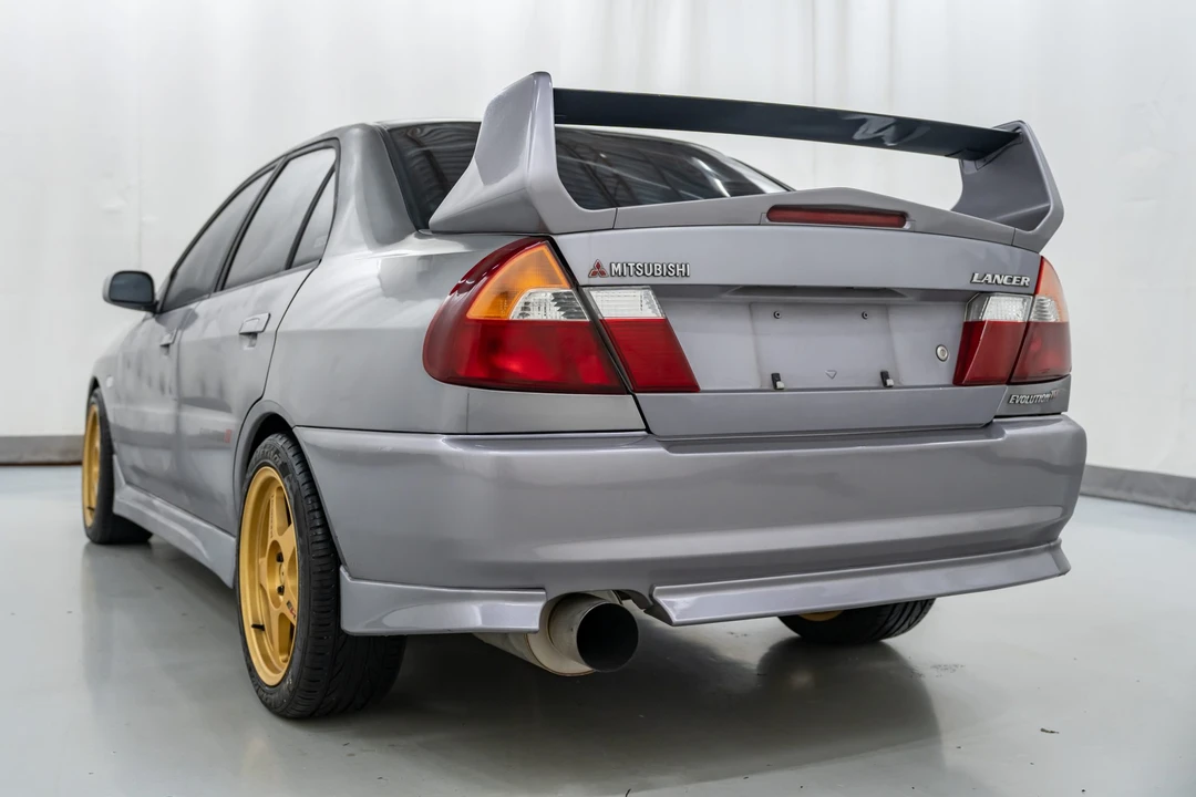 1996 Mitsubishi Lancer Evolution IV 6th Gen - Image 13 of 31