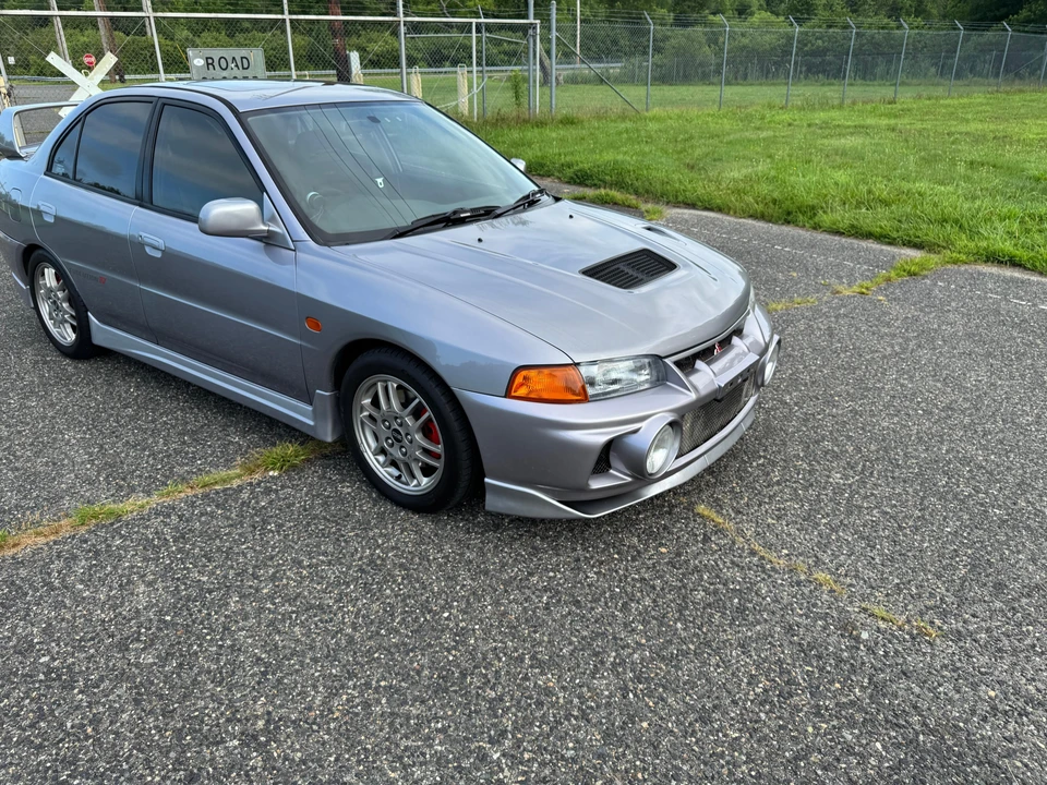 1996 Mitsubishi Lancer Evolution IV 6th Gen - Image 12 of 31