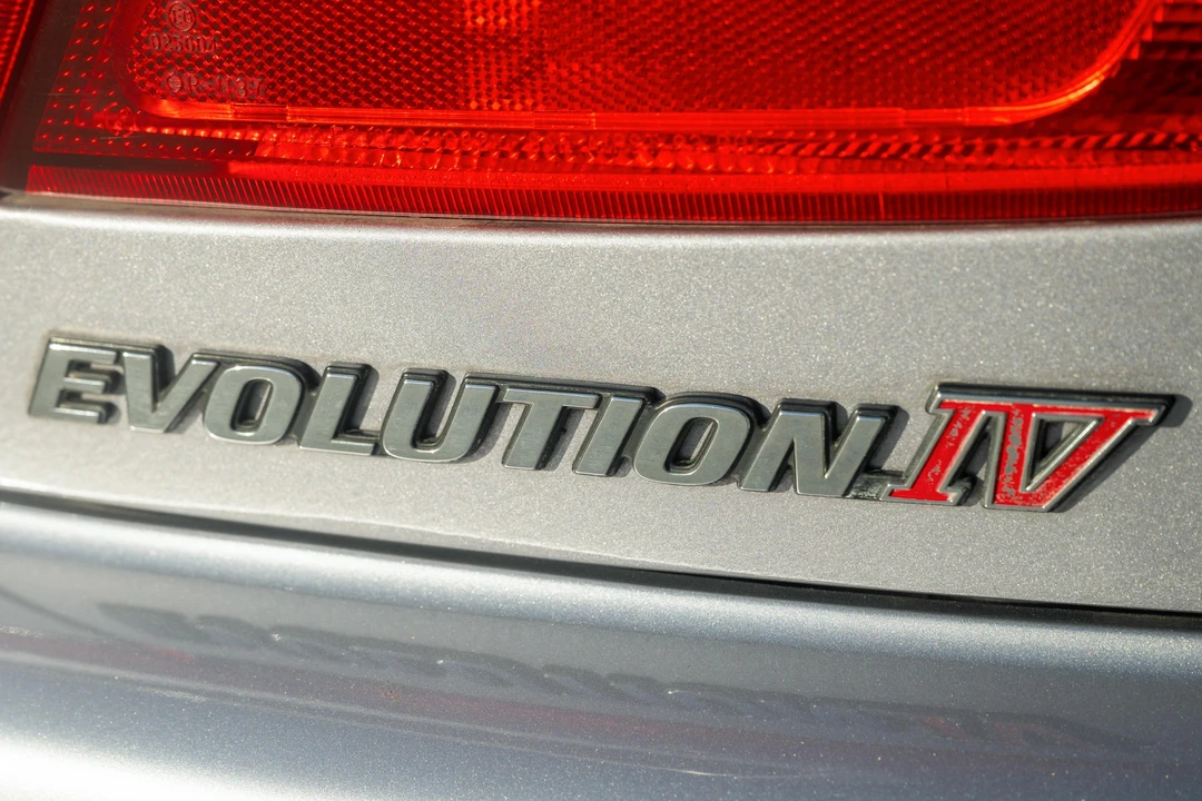 1996 Mitsubishi Lancer Evolution IV 6th Gen - Image 29 of 31