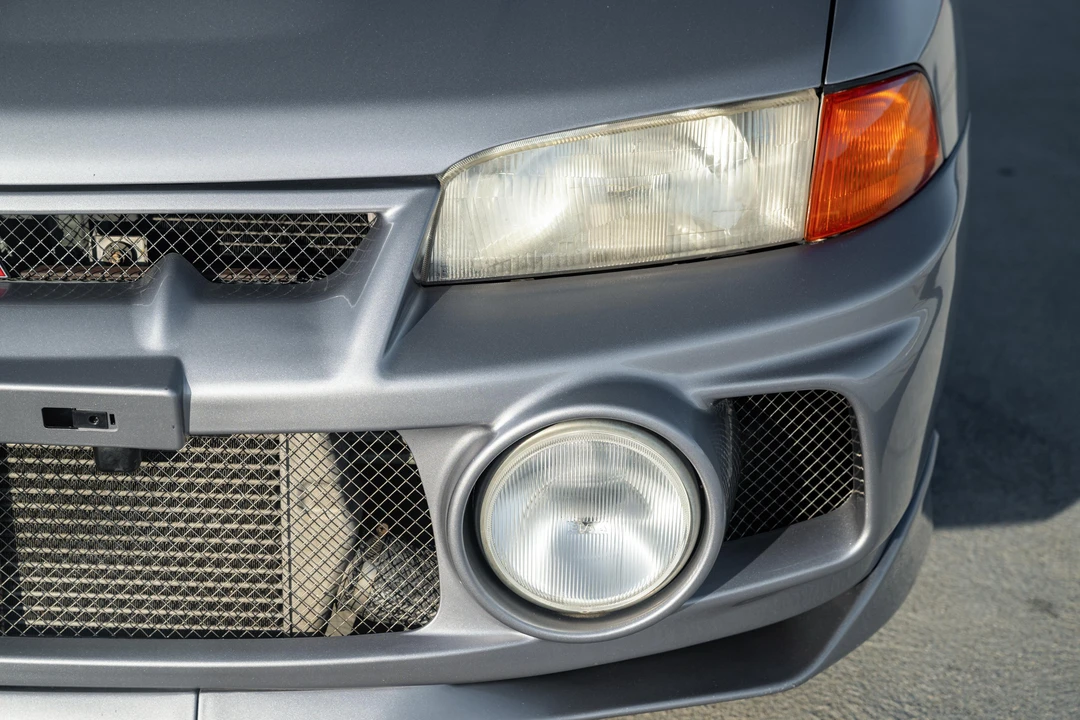1996 Mitsubishi Lancer Evolution IV 6th Gen - Image 14 of 31