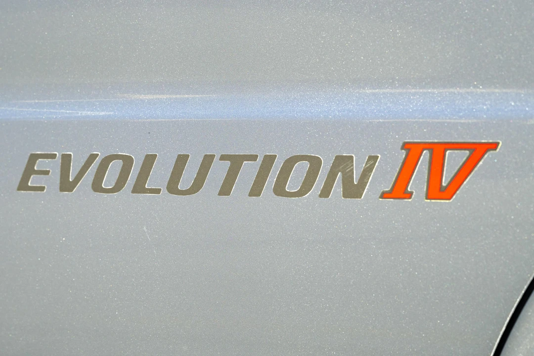 1996 Mitsubishi Lancer Evolution IV 6th Gen - Image 25 of 31