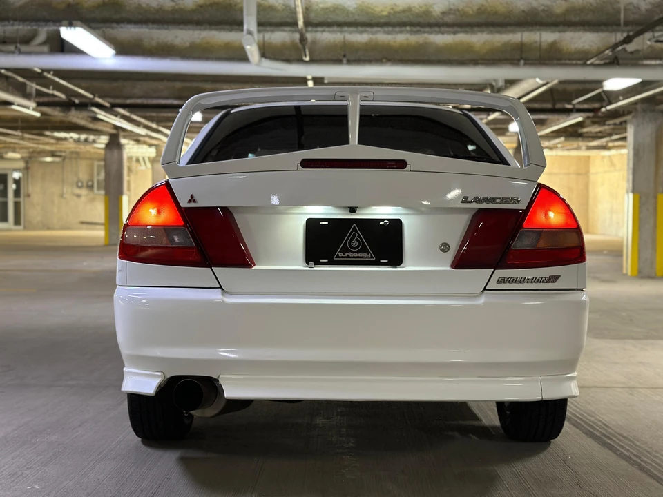 1996 Mitsubishi Lancer Evolution IV 6th Gen - Image 11 of 31