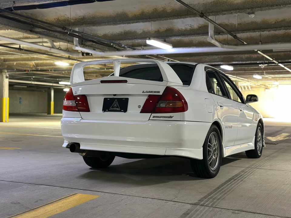 1996 Mitsubishi Lancer Evolution IV 6th Gen - Image 13 of 31