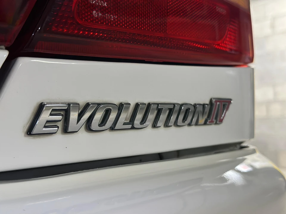 1996 Mitsubishi Lancer Evolution IV 6th Gen - Image 23 of 31