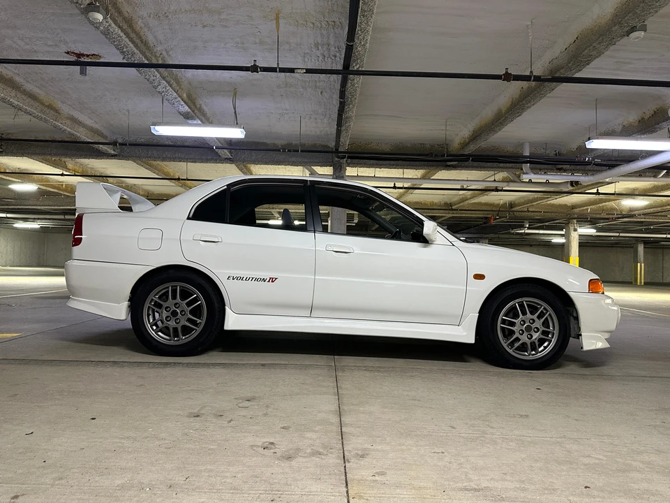 1996 Mitsubishi Lancer Evolution IV 6th Gen - Image 14 of 31