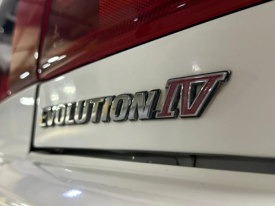 1996 Mitsubishi Lancer Evolution IV 6th Gen - Image 24 of 31