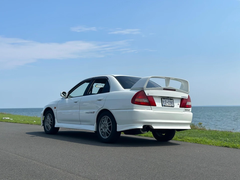 1996 Mitsubishi Lancer Evolution IV 6th Gen - Image 9 of 31