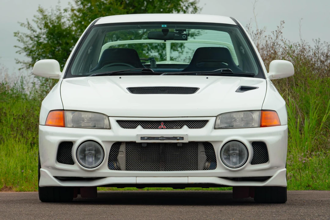 1996 Mitsubishi Lancer Evolution IV 6th Gen - Image 2 of 31