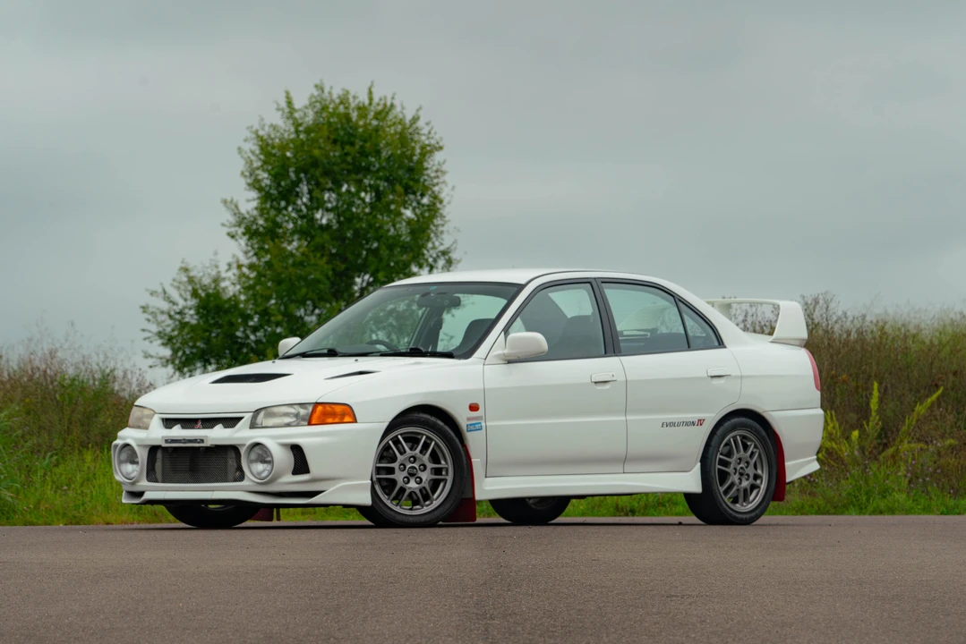 1996 Mitsubishi Lancer Evolution IV 6th Gen - Image 7 of 31