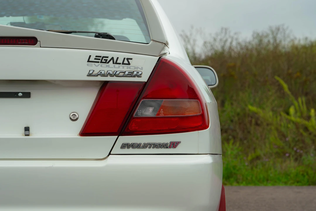 1996 Mitsubishi Lancer Evolution IV 6th Gen - Image 27 of 31