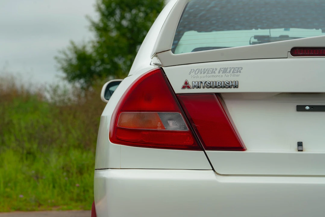1996 Mitsubishi Lancer Evolution IV 6th Gen - Image 23 of 31