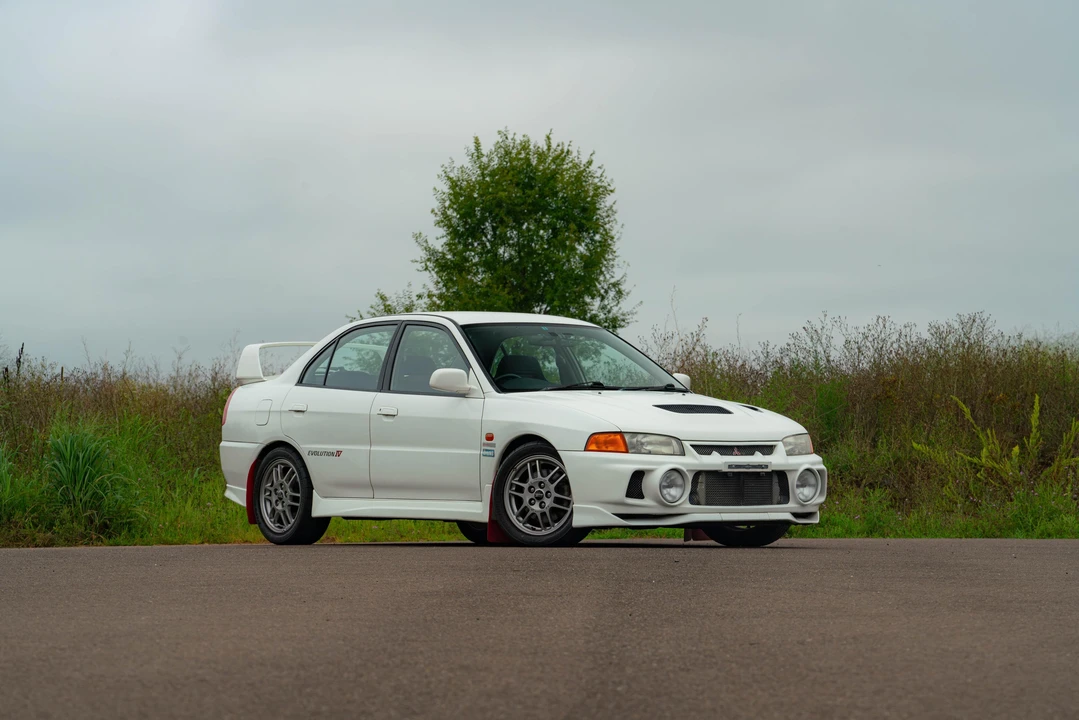 1996 Mitsubishi Lancer Evolution IV 6th Gen - Image 13 of 31
