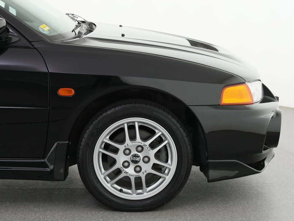1996 Mitsubishi Lancer Evolution IV 6th Gen - Image 21 of 31