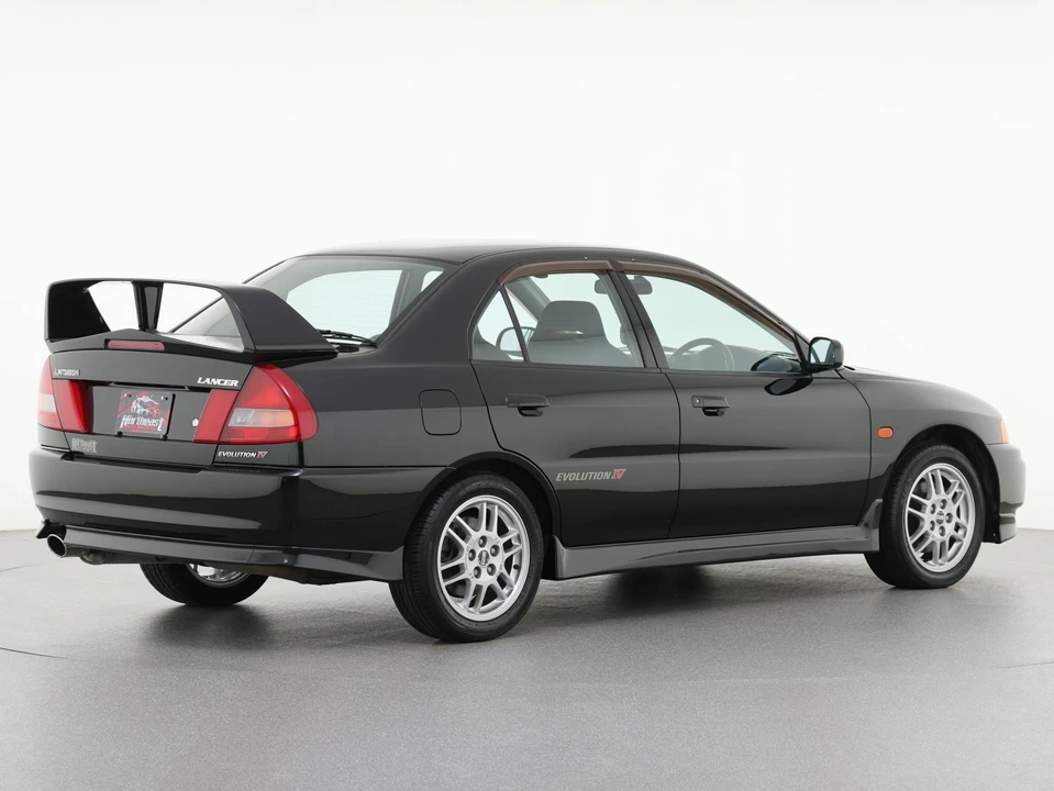 1996 Mitsubishi Lancer Evolution IV 6th Gen - Image 10 of 31