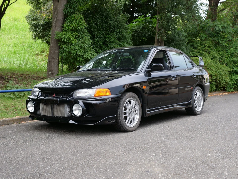 1996 Mitsubishi Lancer Evolution IV 6th Gen - Image 14 of 31