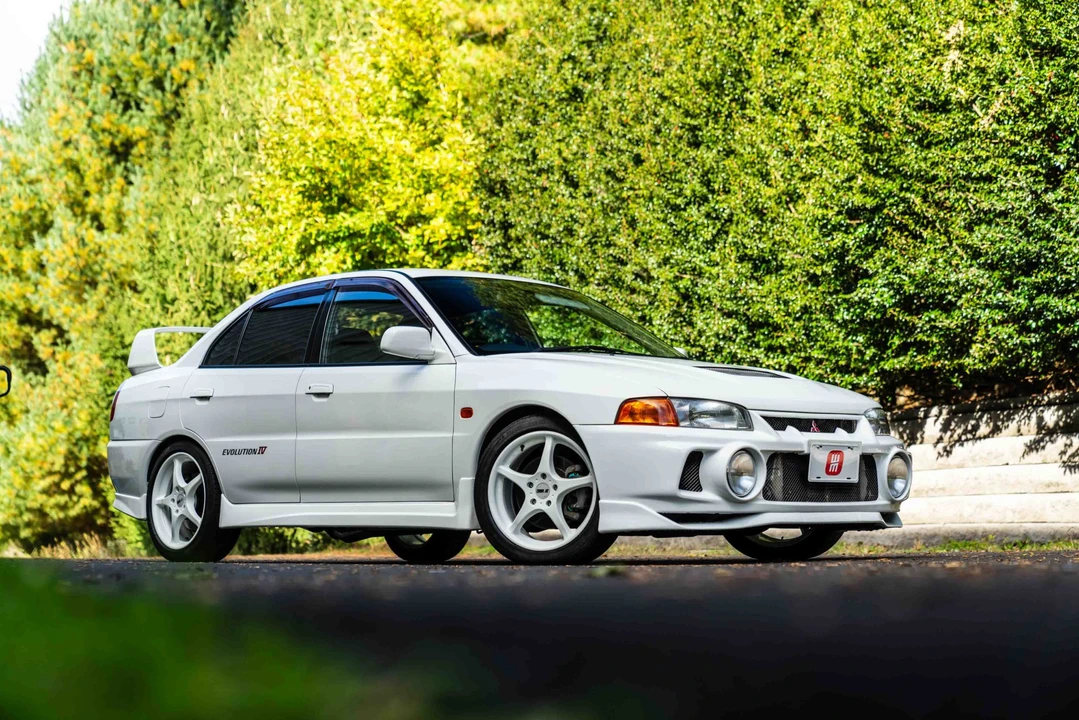 1996 Mitsubishi Lancer Evolution IV 6th Gen - Image 17 of 31