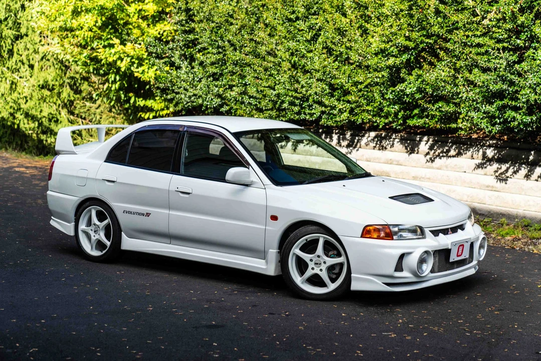 1996 Mitsubishi Lancer Evolution IV 6th Gen - Image 16 of 31
