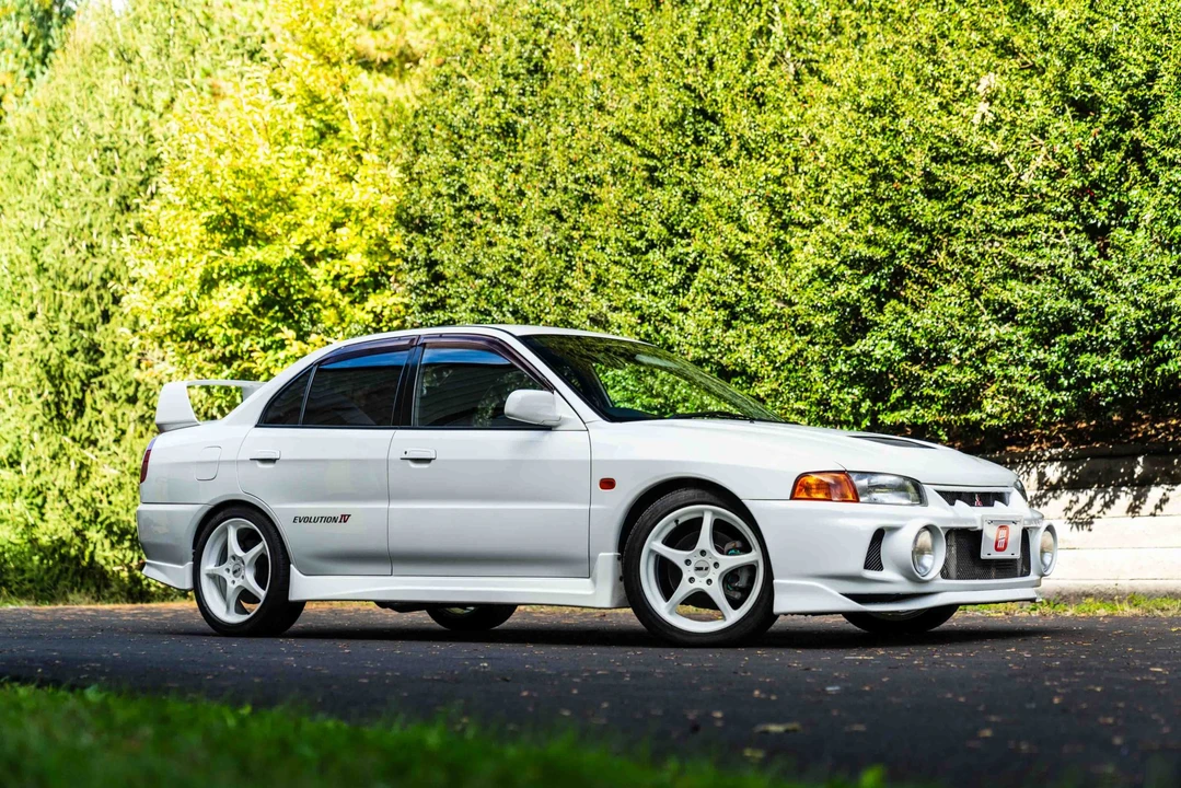 1996 Mitsubishi Lancer Evolution IV 6th Gen - Image 15 of 31