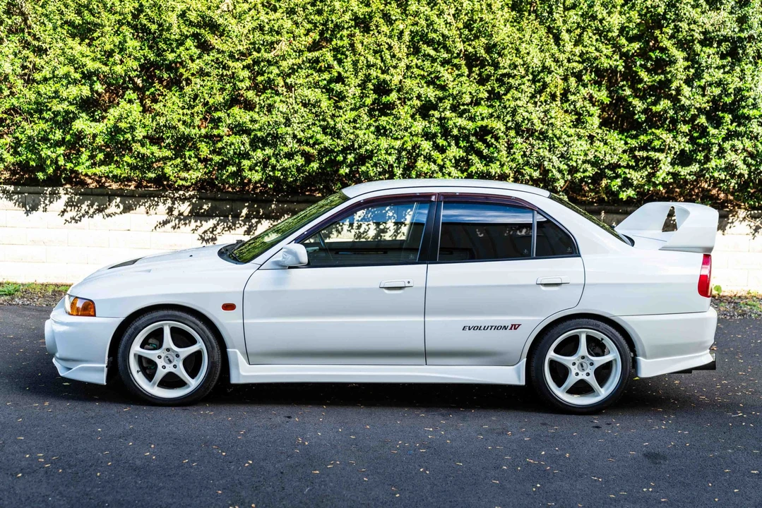 1996 Mitsubishi Lancer Evolution IV 6th Gen - Image 29 of 31