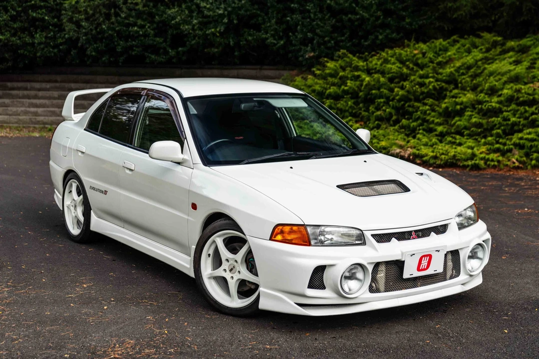 1996 Mitsubishi Lancer Evolution IV 6th Gen - Image 22 of 31