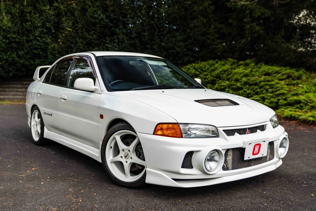 1996 Mitsubishi Lancer Evolution IV 6th Gen - Image 23 of 31