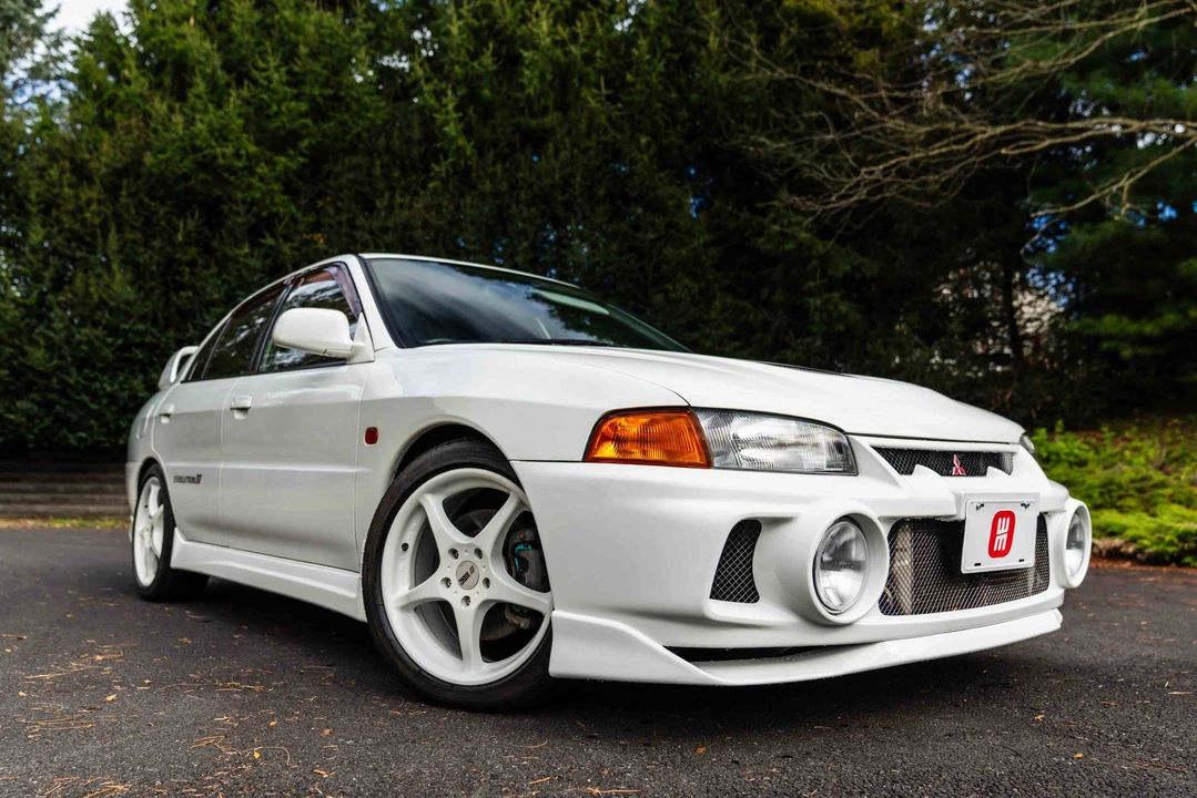 1996 Mitsubishi Lancer Evolution IV 6th Gen - Image 28 of 31
