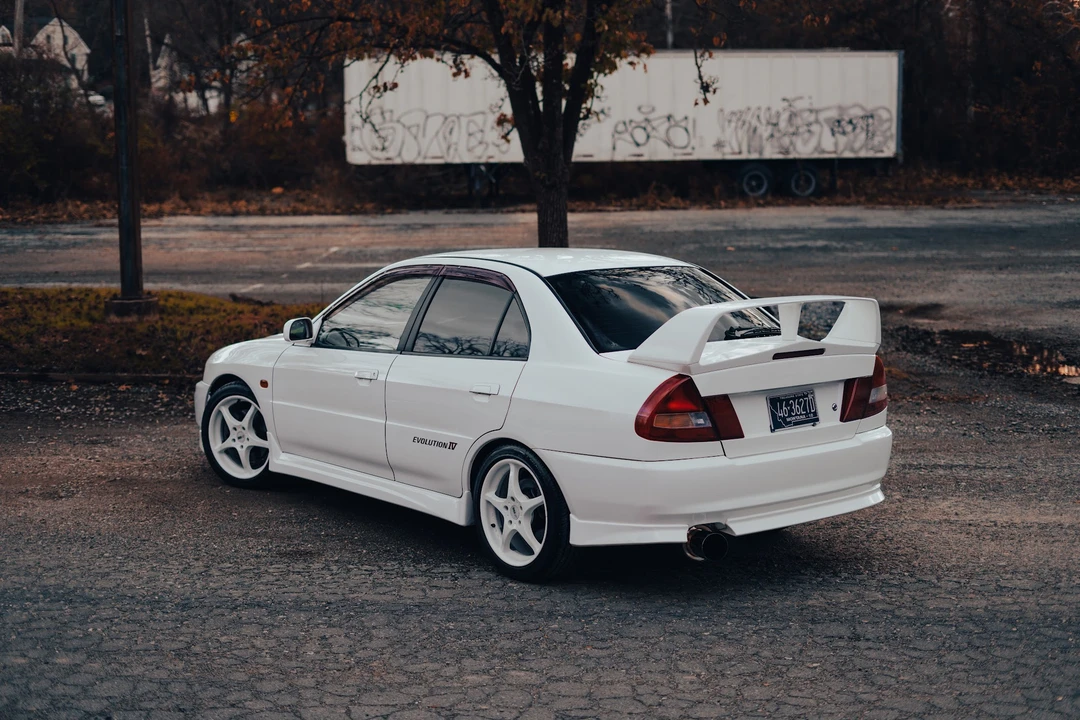 1996 Mitsubishi Lancer Evolution IV 6th Gen - Image 8 of 31
