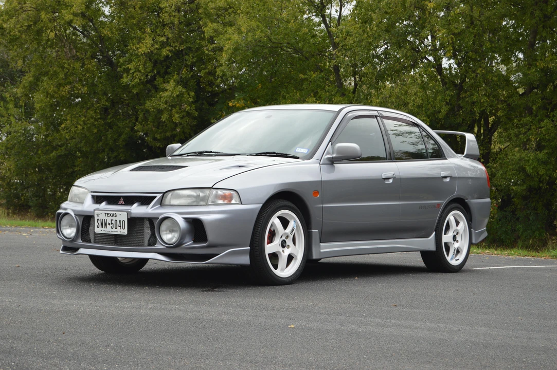 1996 Mitsubishi Lancer Evolution IV 6th Gen - Image 10 of 31
