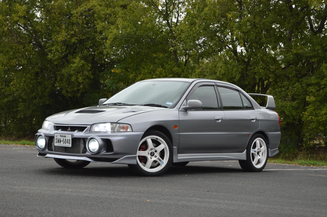 1996 Mitsubishi Lancer Evolution IV 6th Gen - Image 13 of 31