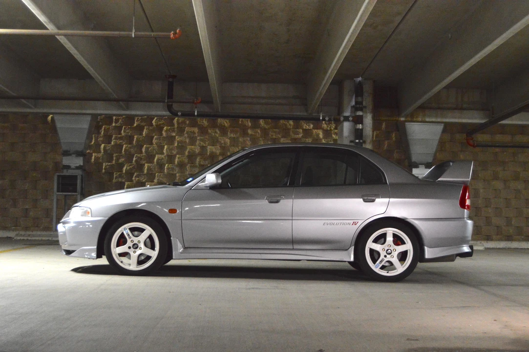 1996 Mitsubishi Lancer Evolution IV 6th Gen - Image 15 of 31