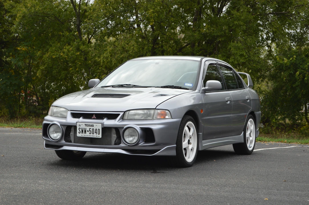 1996 Mitsubishi Lancer Evolution IV 6th Gen - Image 8 of 31