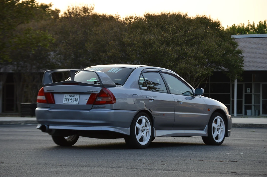 1996 Mitsubishi Lancer Evolution IV 6th Gen - Image 19 of 31