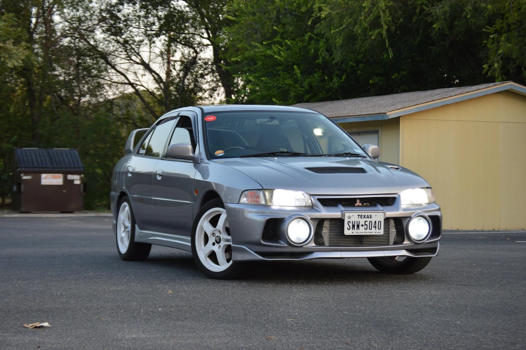 1996 Mitsubishi Lancer Evolution IV 6th Gen - Image 24 of 31