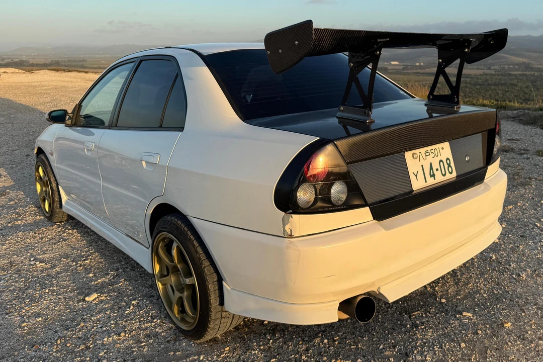 1996 Mitsubishi Lancer Evolution IV 6th Gen - Image 4 of 31