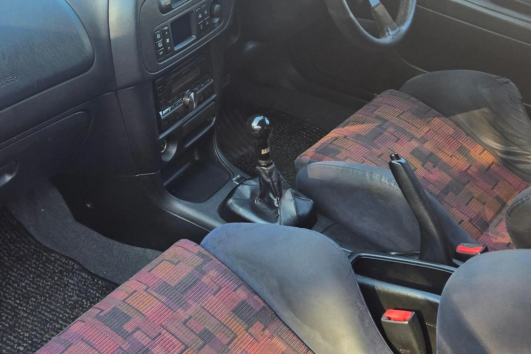 1996 Mitsubishi Lancer Evolution IV 6th Gen - Image 25 of 31