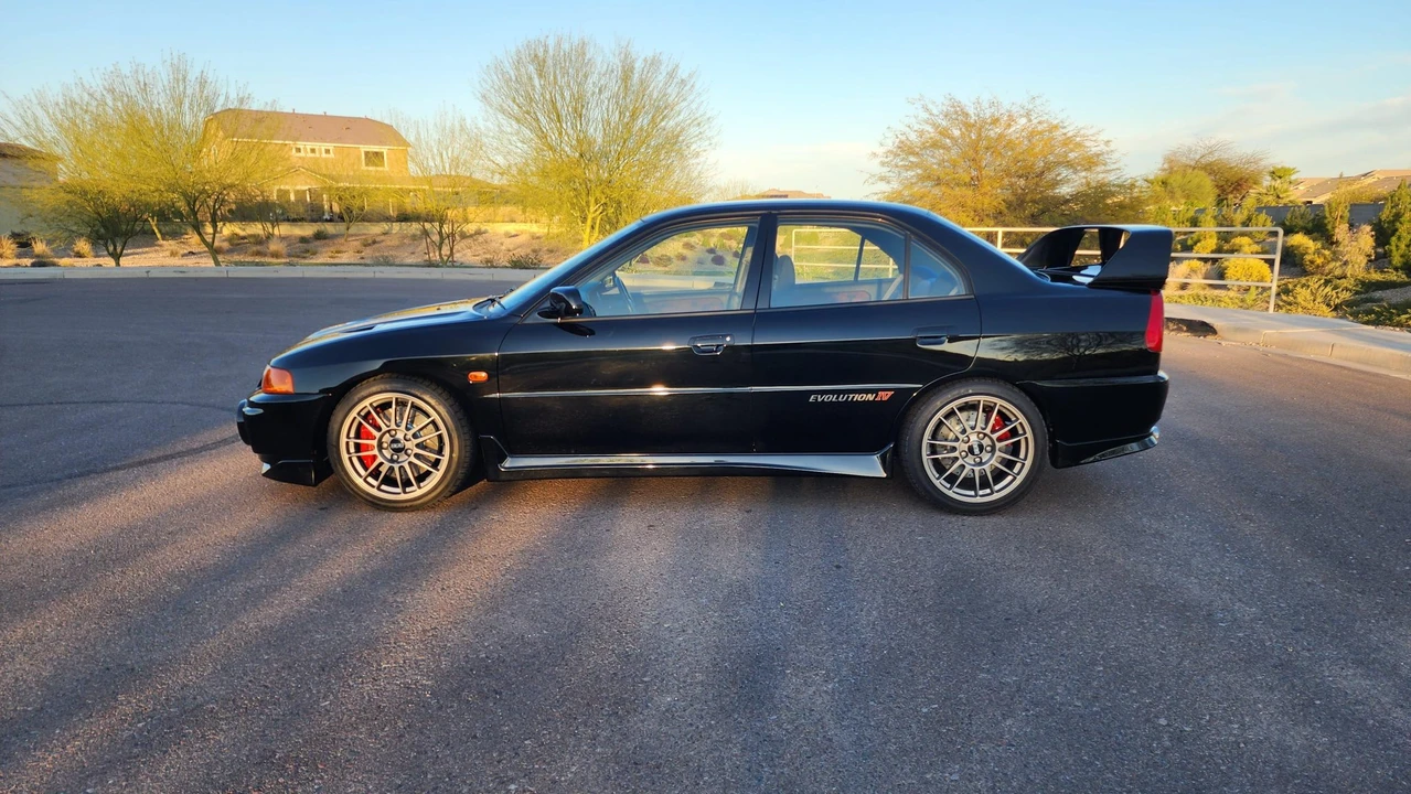 1996 Mitsubishi Lancer Evolution IV 6th Gen - Image 16 of 31