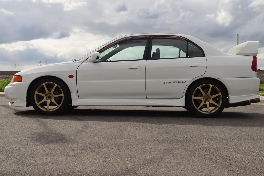 1996 Mitsubishi Lancer Evolution IV 6th Gen - Image 13 of 31