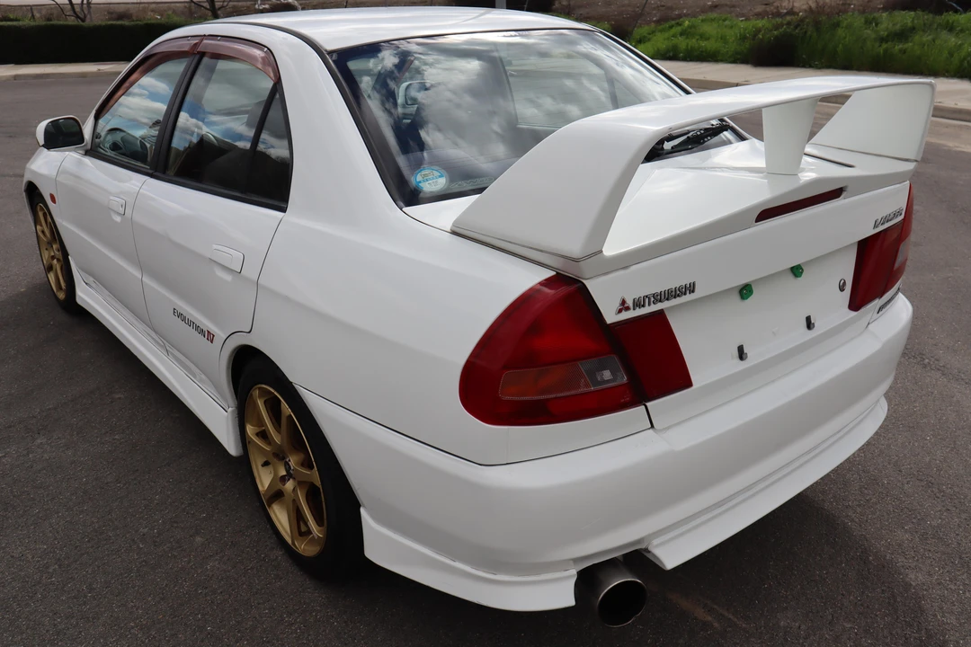 1996 Mitsubishi Lancer Evolution IV 6th Gen - Image 17 of 31