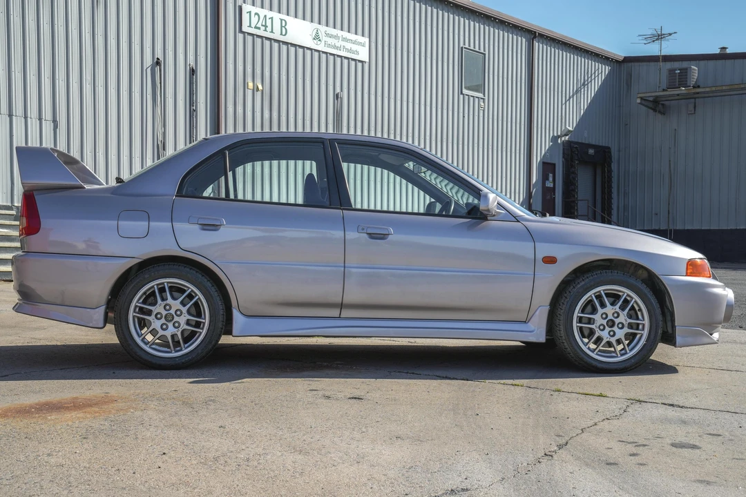 1996 Mitsubishi Lancer Evolution IV 6th Gen - Image 3 of 31