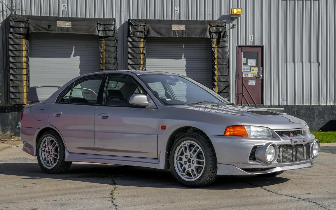 1996 Mitsubishi Lancer Evolution IV 6th Gen - Image 10 of 31