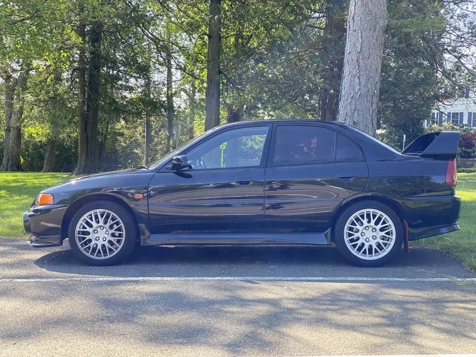 1996 Mitsubishi Lancer Evolution IV 6th Gen - Image 12 of 31